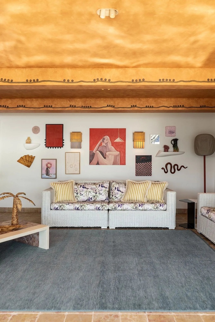 gallery_0.jpg