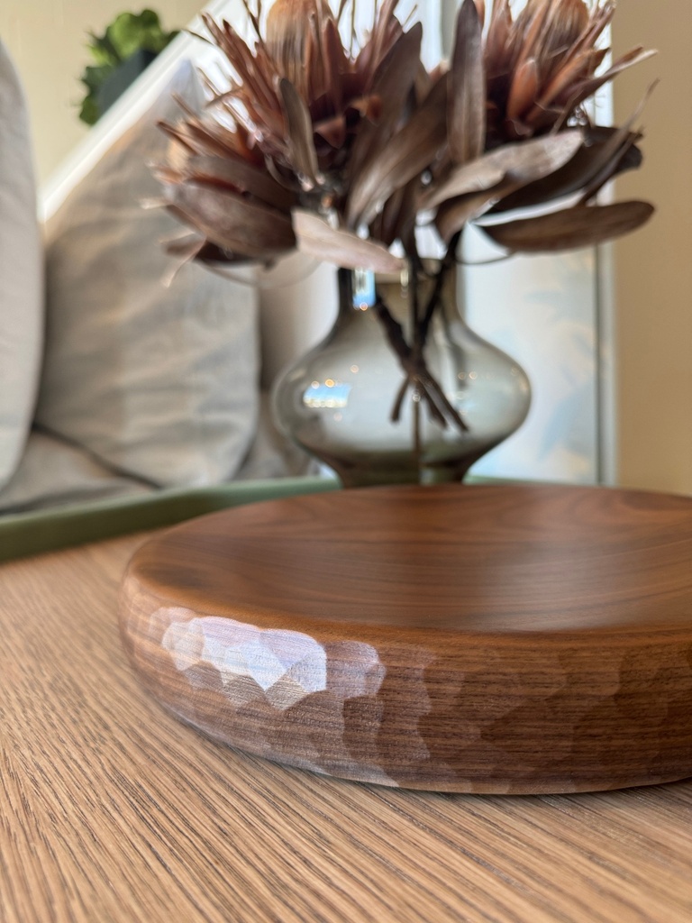 [9745431560432] Raya Sculpted Timber Tray