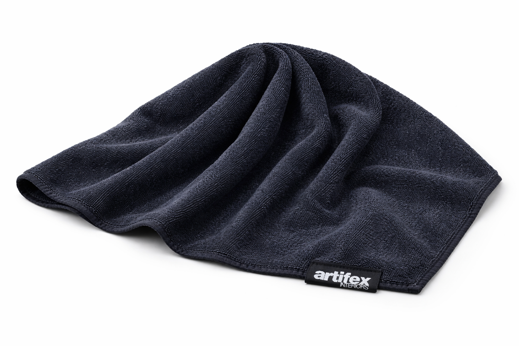 [9782134407408] Black Microfibre Cloth