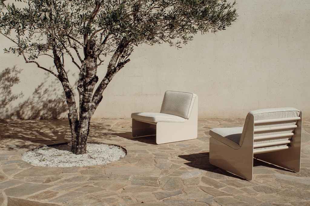[2292-1-131-MH1763-2] Outdoor Gloss Dougie Lounge Chair