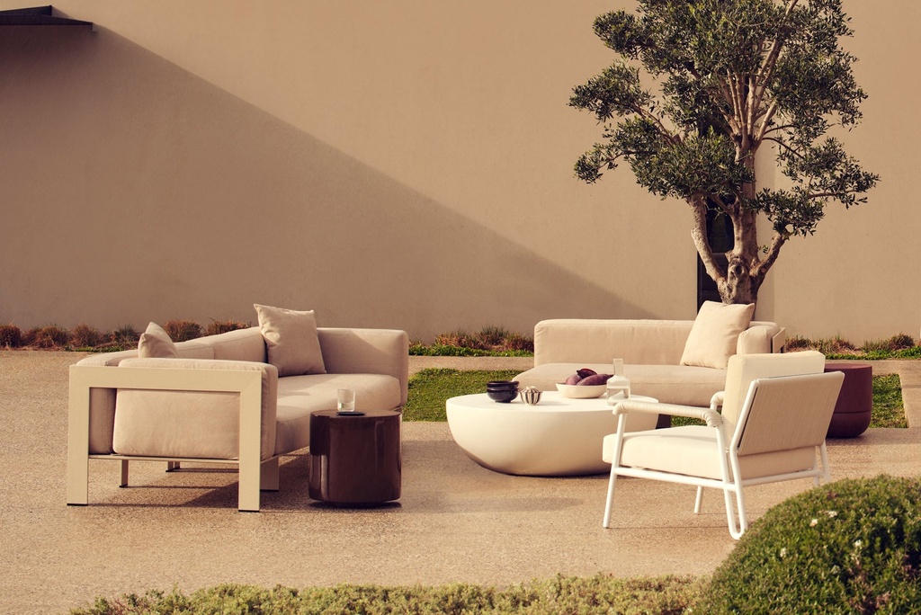 [2293-4-42-0089] Outdoor Douglas Sofa