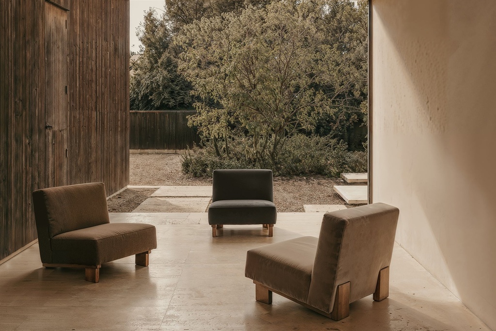 [2325-1-38-7193-81010] Jimmy Slipper Chair