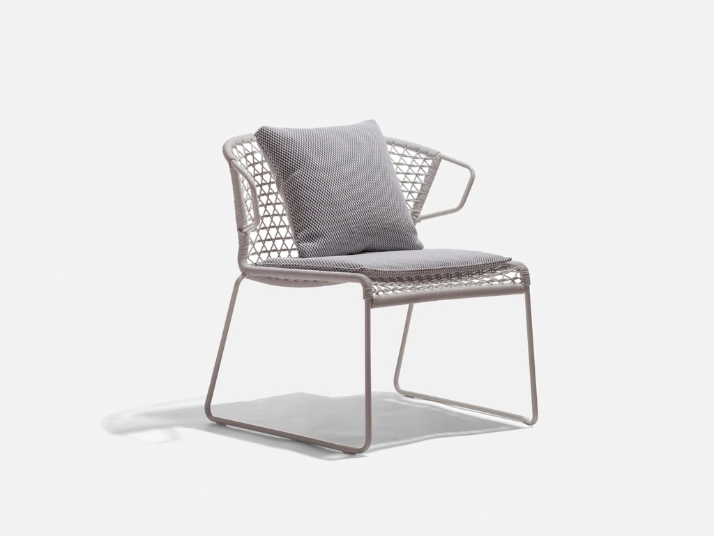 [1426350473334] Vela Lounge Armchair