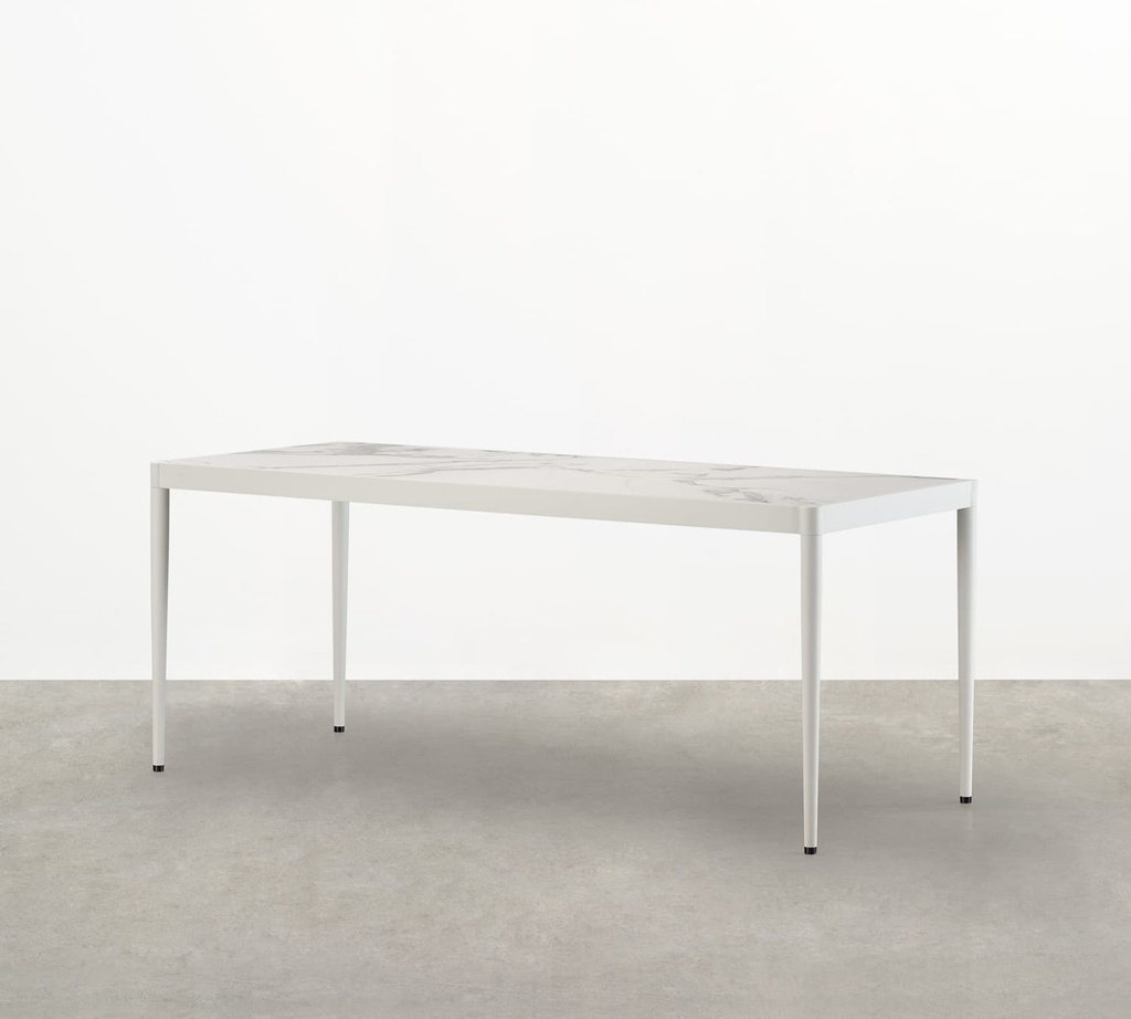 [47184] Trace Dining Table
