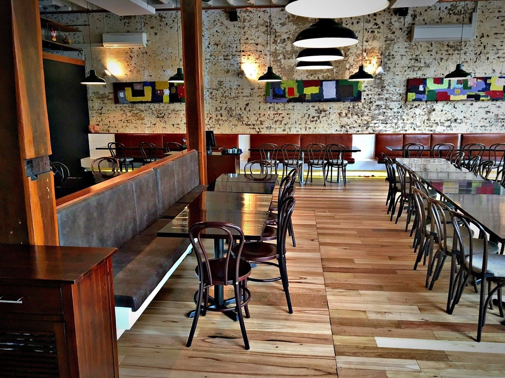 [111457599495] Restaurant:  4Fourteen
