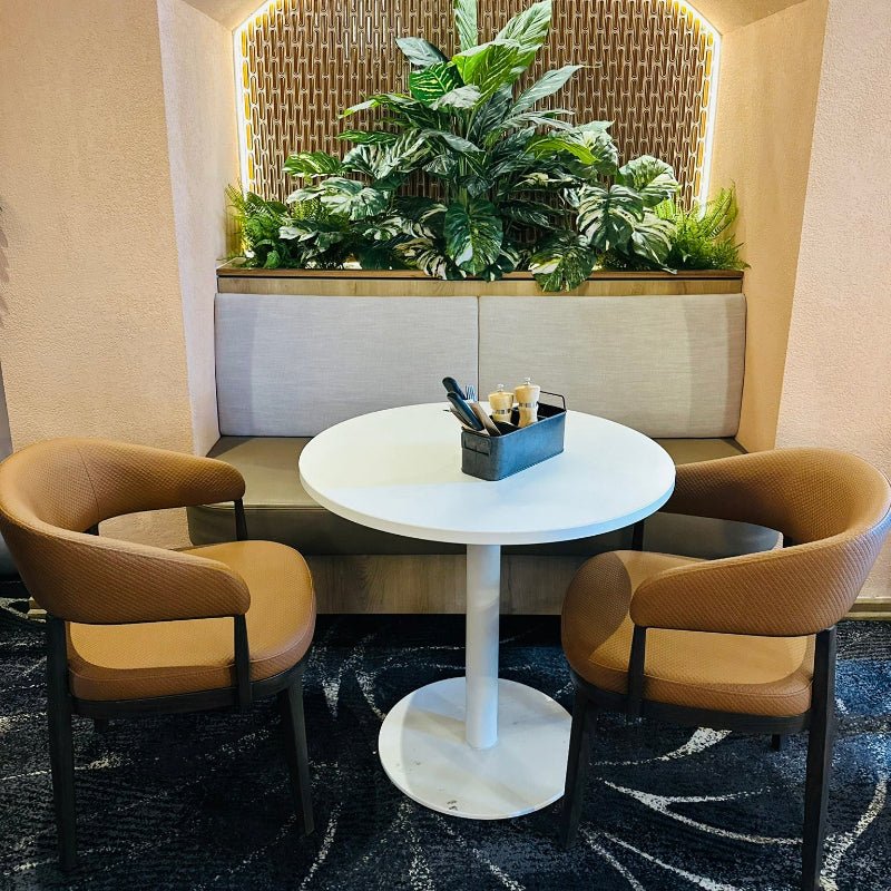 Pub: Holland Park Hotel