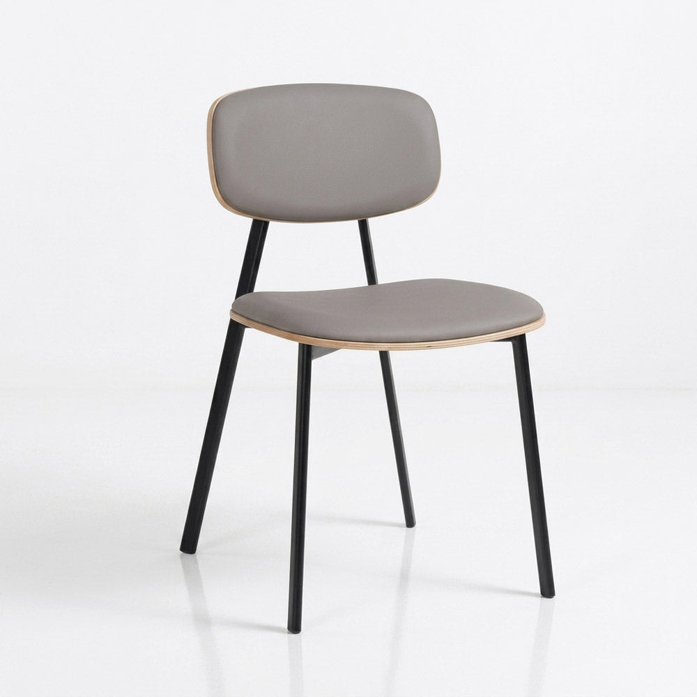 [ch10220] The Pebble Chair