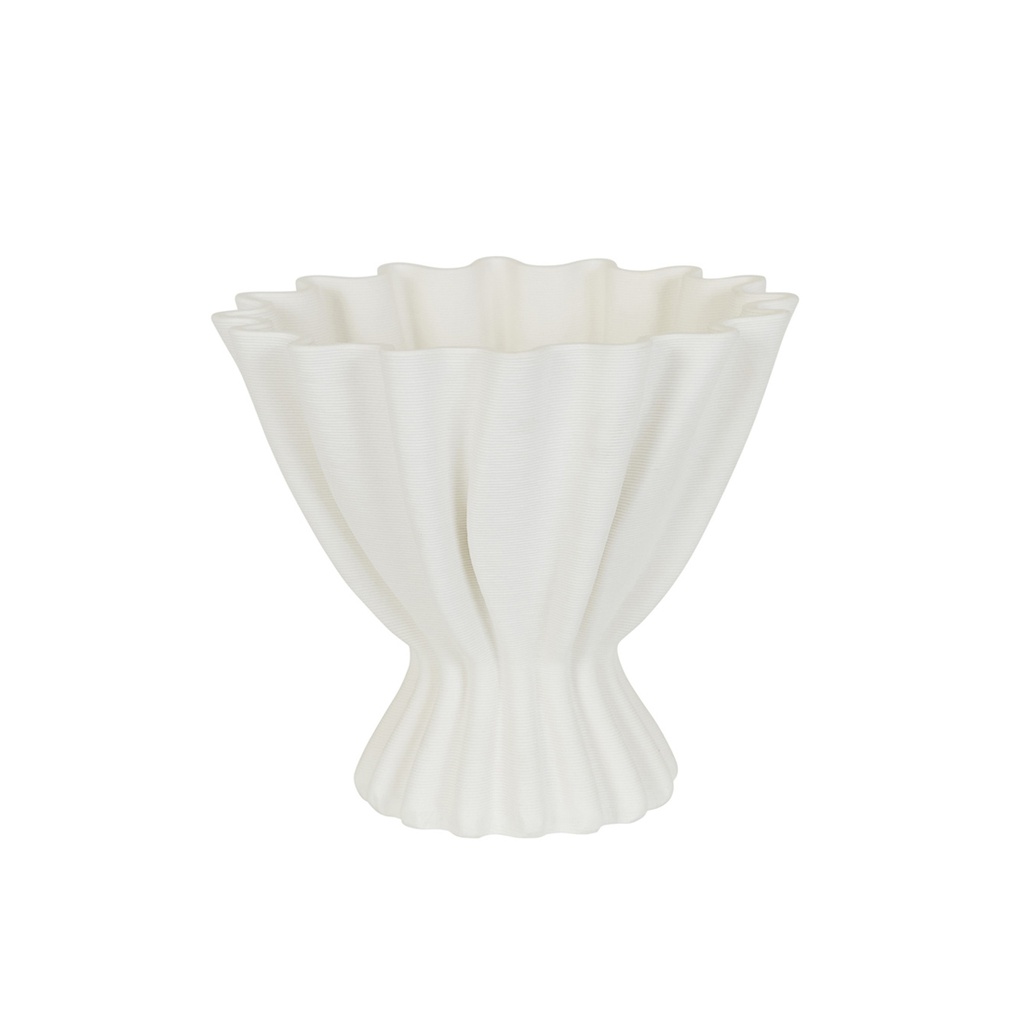 [FORME-SCALLOP-VASE-IVORY-DEC-FOM-SCA-VASE] Forme Scallop Vase - Ivory