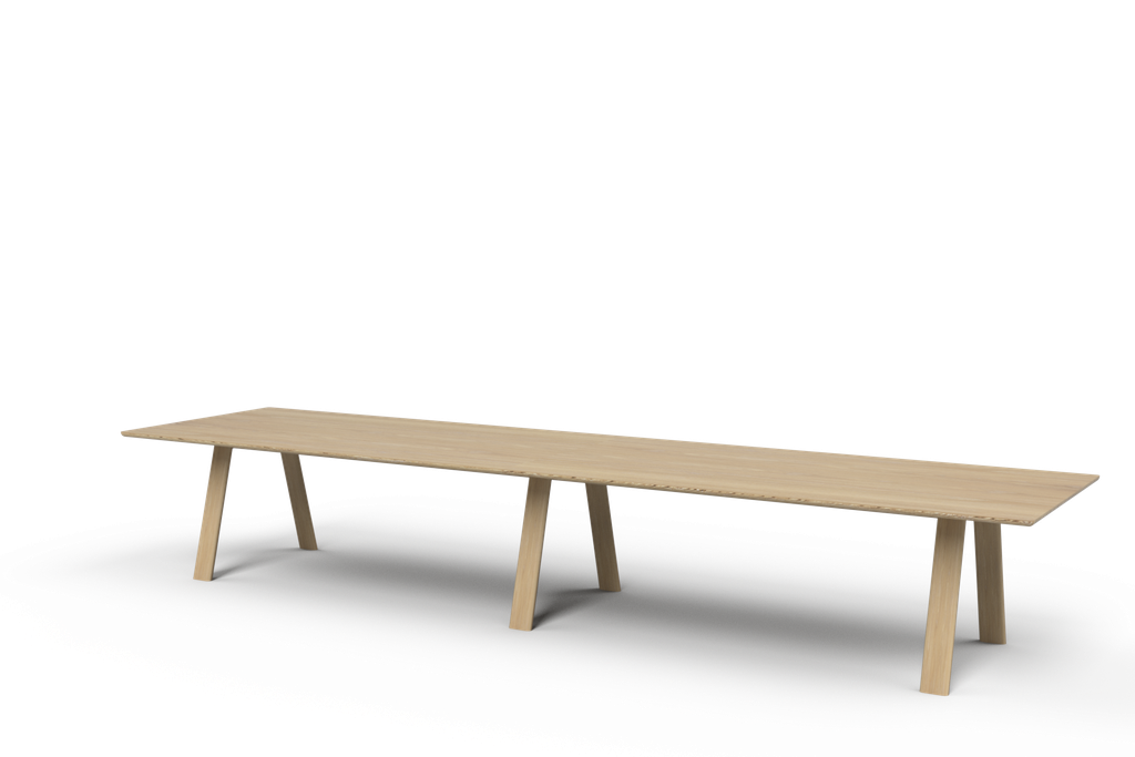 Flo 16 Seat Table