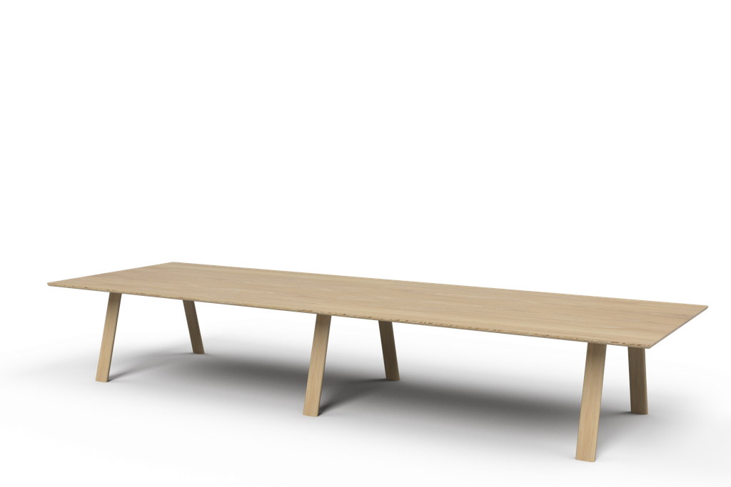 Flo 18 Seat Table