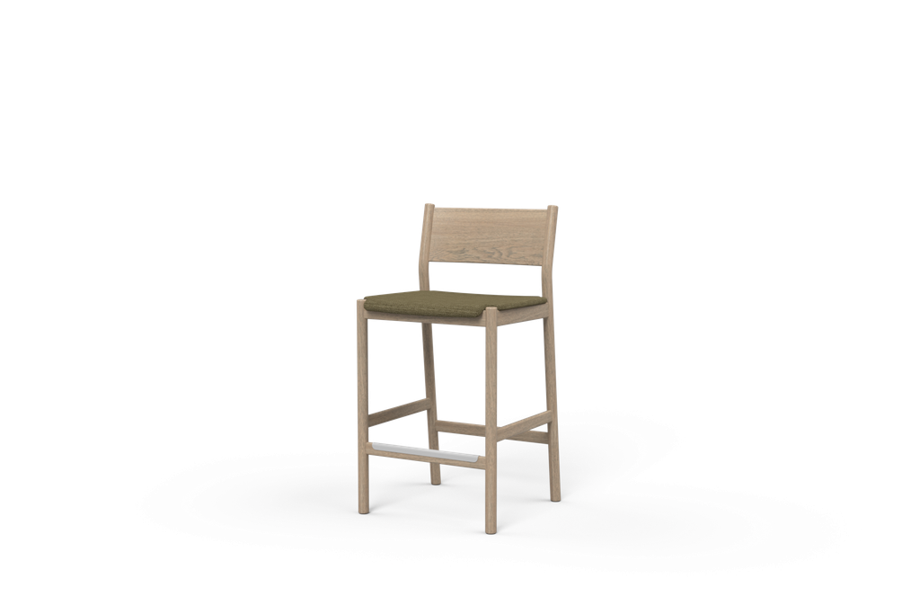 [203079_39983_0] Gus Stool