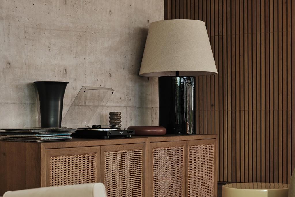 [5066M-4-BLK] Jean De Black Lamp - Large