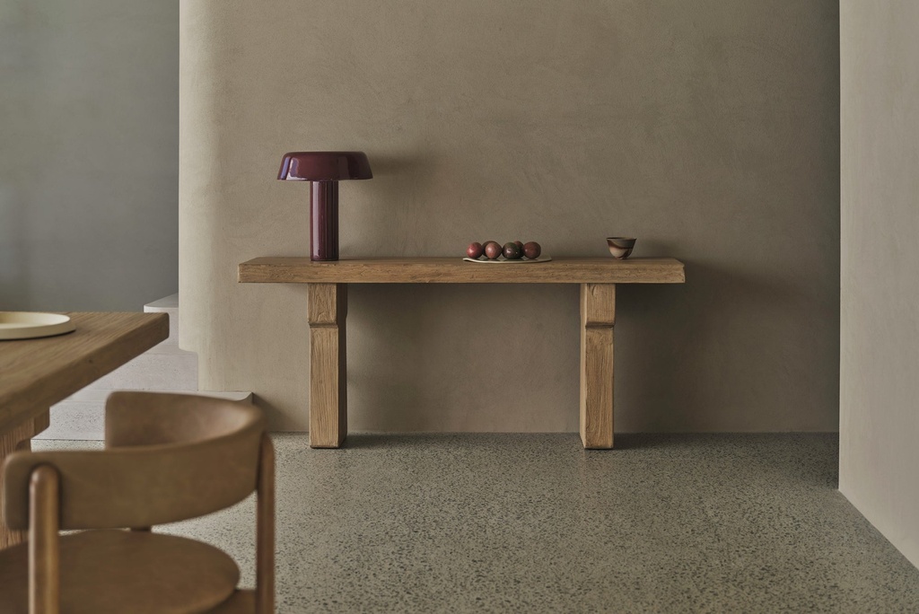 [1251-5-121] Volar Console